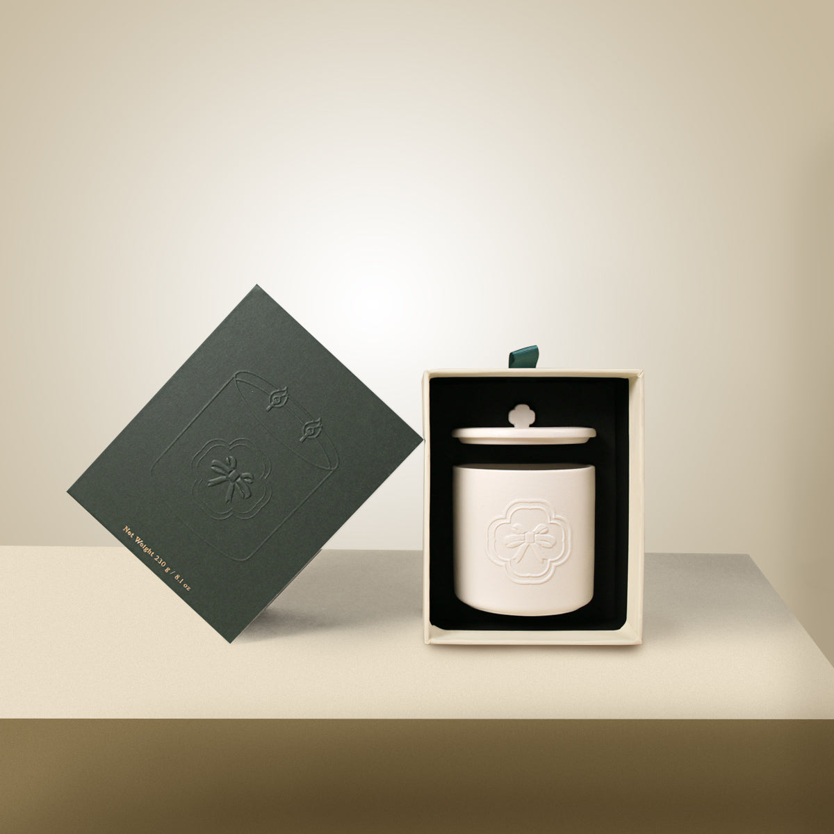 HOLY WOOD - SCENTED CANDLE