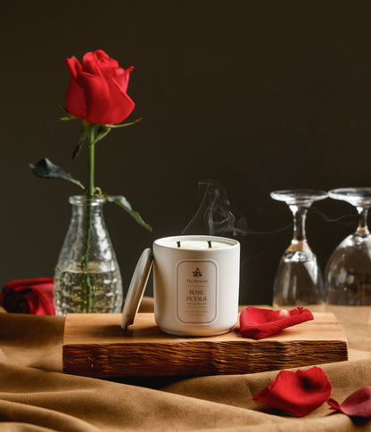 ROSE PETALS - เทียนหอมไขถั่วเหลือง